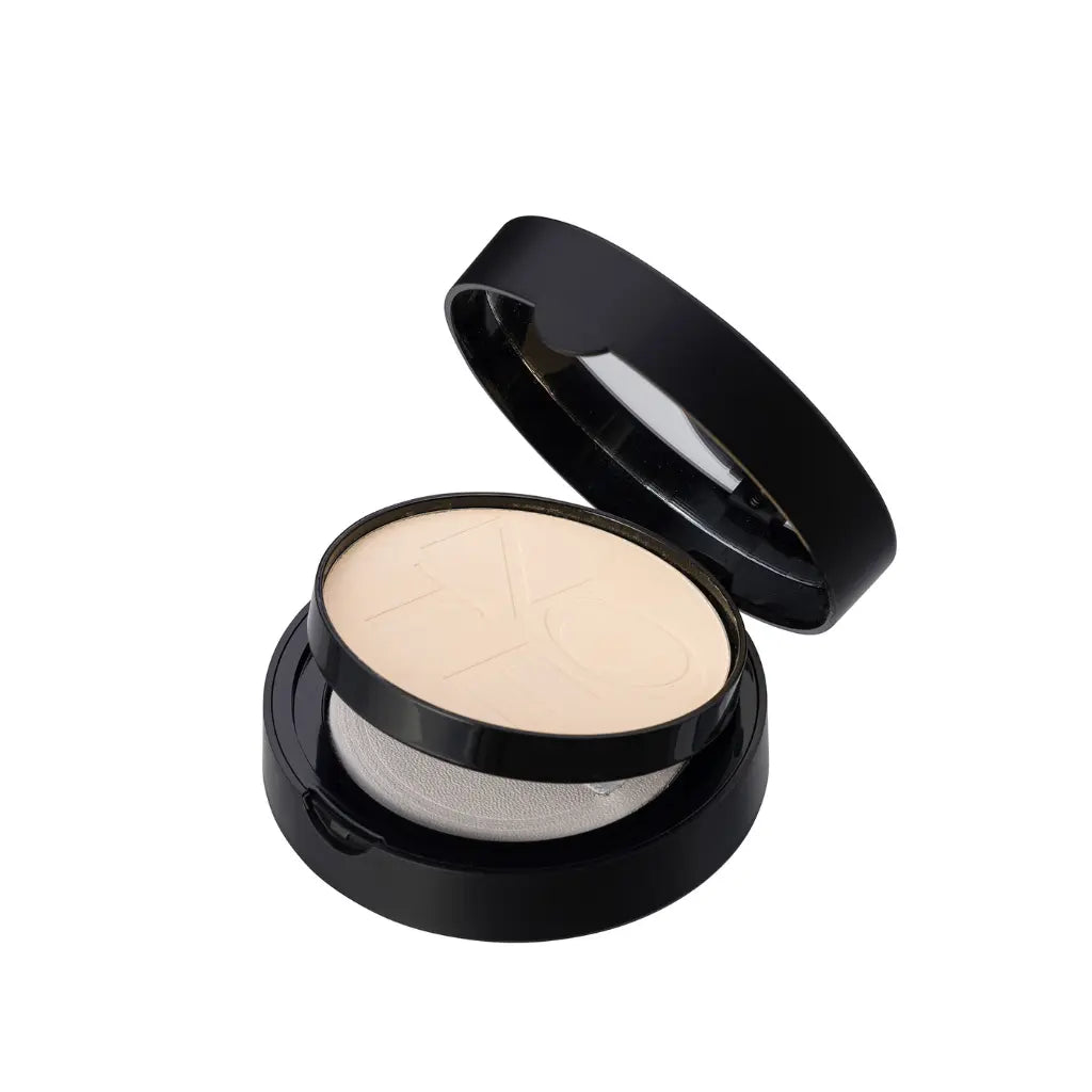 Luminous Silk Compact Powder poudre maquille femme